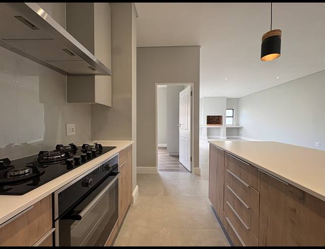 4 BEDROOM FREEHOLD FOR SALE IN SANDOWN